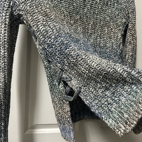 Lucky brand women’s sweater - Picture 3 of 4